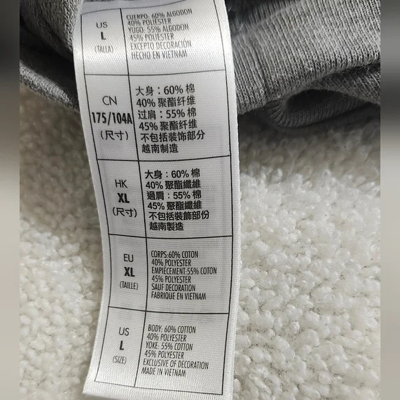 Disney Parks Sequin Mickey 71 Long Sleeve Crewneck shirt size Large - Picture 6 of 8